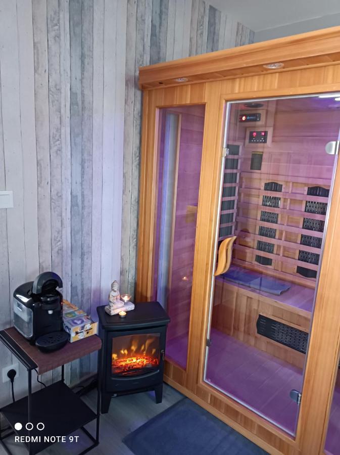 Monts Et Reves Bed & Breakfast Ramonchamp Exterior photo