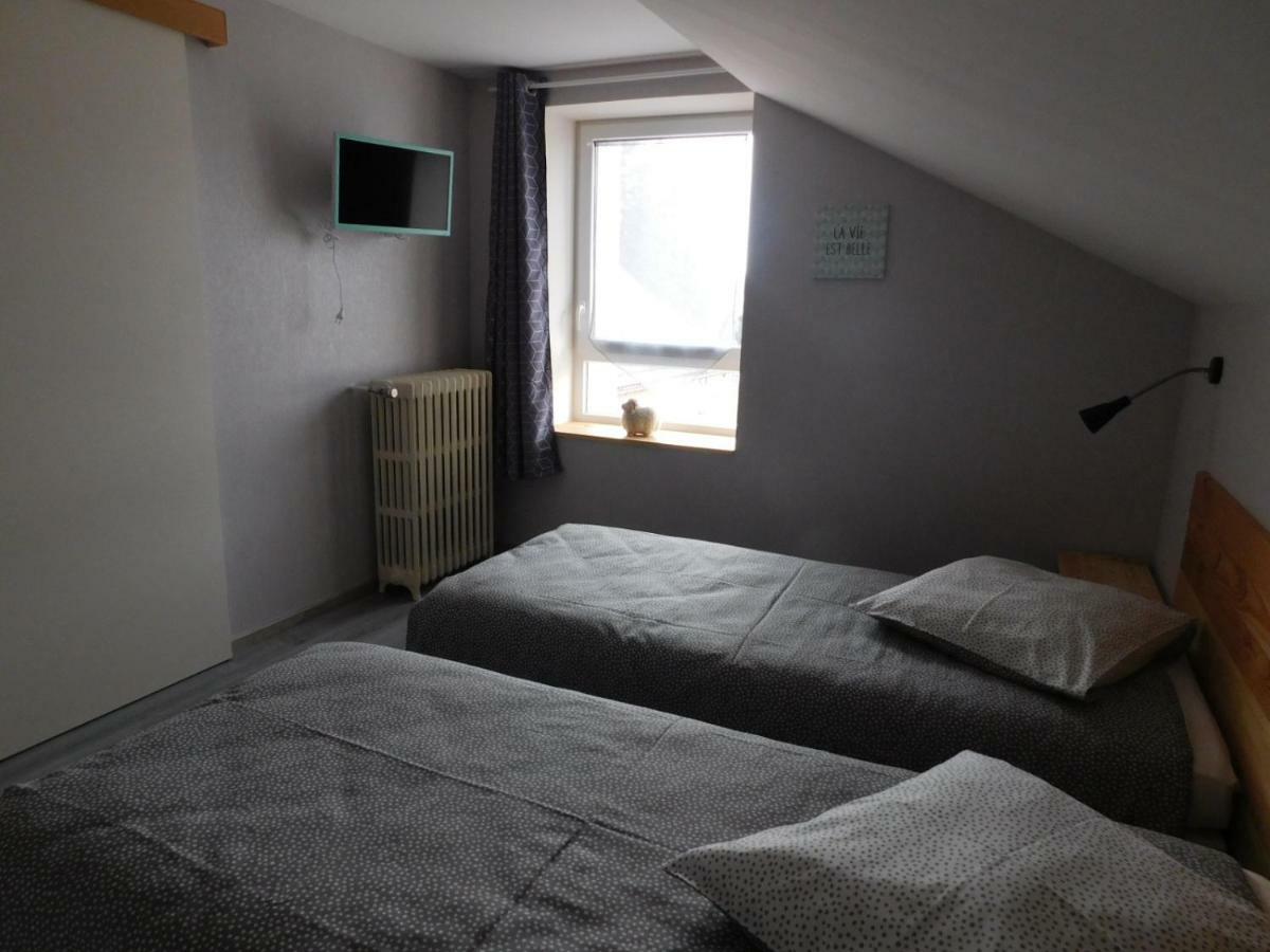 Monts Et Reves Bed & Breakfast Ramonchamp Exterior photo